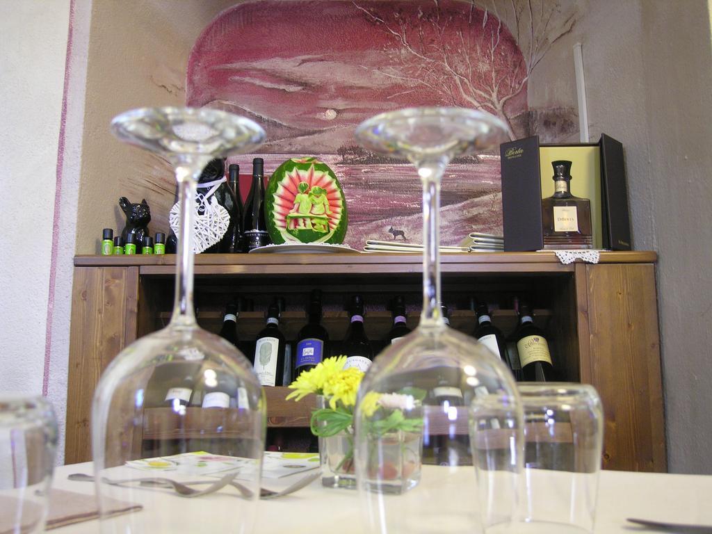 Affittacamere Ristorante Amelie Бавено Екстериор снимка